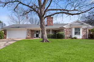 2125 Valleydale Dr, Arlington, TX 76013 - Photo 1