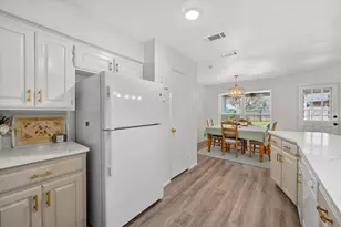 2125 Valleydale Dr, Arlington, TX 76013 - Photo 18