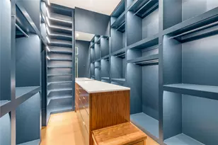 10010 Strait Ln, Dallas, TX 75229 - Photo 28