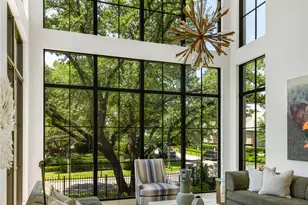 10010 Strait Ln, Dallas, TX 75229 - Photo 32