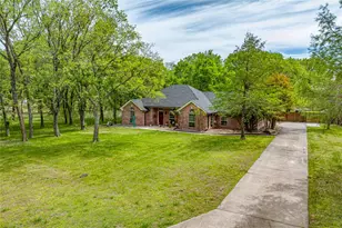 266 Tee Taw Cir, Sherman, TX 75092 - Photo 2