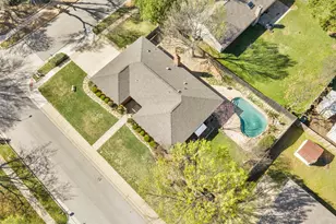 2307 Leonard Ct, Arlington, TX 76015 - Photo 36