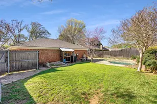 2307 Leonard Ct, Arlington, TX 76015 - Photo 30