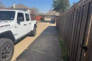 1326 Greenhaven Dr, Garland, TX 75043 - Photo 2