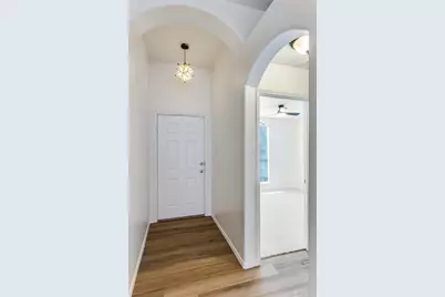 533 Lowery Oaks Trail, Fort Worth, TX 76120 - Photo 6