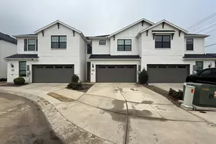 1108 Bowie Dr, Lewisville, TX 75077 - Photo 2