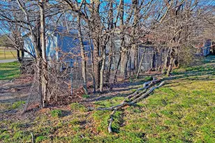 600 E Nelson St, Bowie, TX 76230 - Photo 22