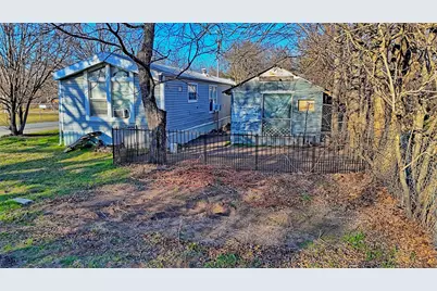 600 E Nelson Street, Bowie, TX 76230 - Photo 26