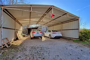 600 E Nelson St, Bowie, TX 76230 - Photo 20