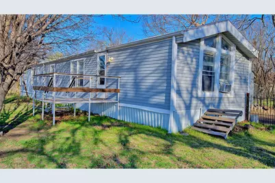 600 E Nelson Street, Bowie, TX 76230 - Photo 4