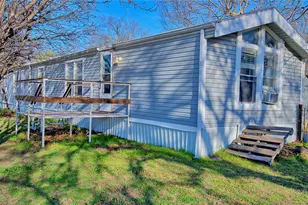 600 E Nelson St, Bowie, TX 76230 - Photo 4