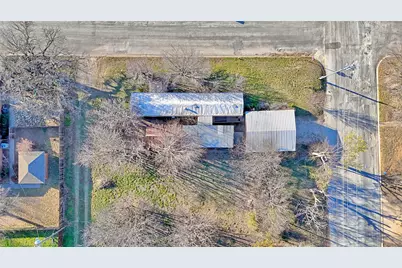 600 E Nelson Street, Bowie, TX 76230 - Photo 24