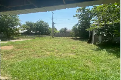 2620 Crescent Drive, Vernon, TX 76384 - Photo 10