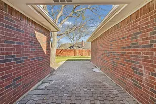 7308 Century Dr, North Richland Hills, TX 76182 - Photo 24