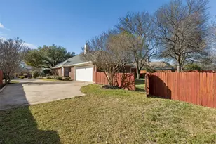 7308 Century Dr, North Richland Hills, TX 76182 - Photo 26
