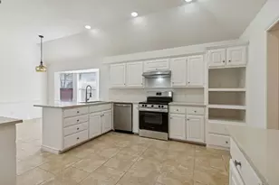 7308 Century Dr, North Richland Hills, TX 76182 - Photo 8