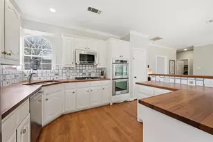 3848 Walden Way, Dallas, TX 75287 - Photo 10