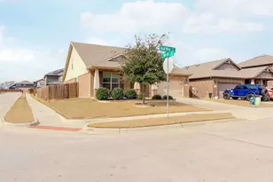 7901 Boat Wind Rd, Fort Worth, TX 76179 - Photo 2