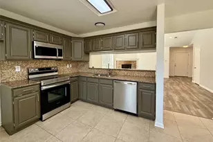 2611 Fountainview Dr, Corinth, TX 76210 - Photo 6