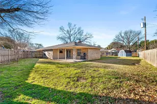 805 Cove Hollow, Irving, TX 75060 - Photo 28