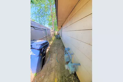 1002 Mulkey Lane, Denton, TX 76209 - Photo 4