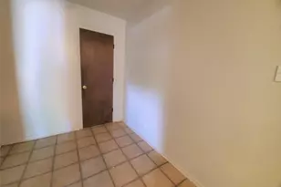 1002 Mulkey Ln, Denton, TX 76209 - Photo 8