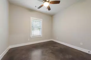 905 S Smith St, Ennis, TX 75119 - Photo 12