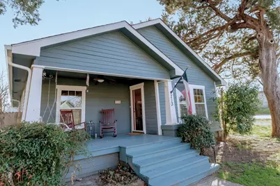 713 W Spring Street, Weatherford, TX 76086 - Photo 2