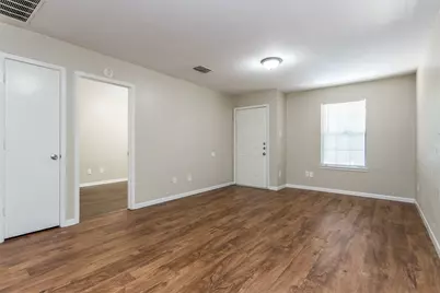 705 W Belknap Street #A, Ennis, TX 75119 - Photo 14