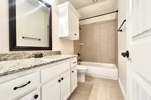 126 Frank St, Greenville, TX 75402 - Photo 8