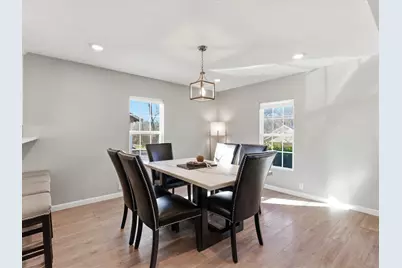 1110 W Clarendon Drive, Dallas, TX 75208 - Photo 8