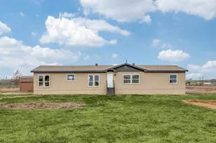 140 Terri Dr, Collinsville, TX 76233 - Photo 1