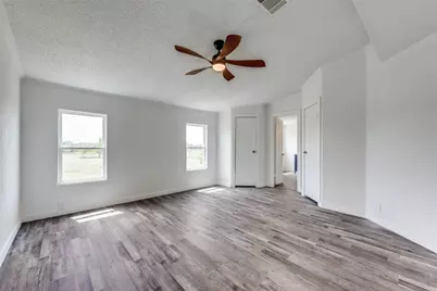 140 Terri Drive, Collinsville, TX 76233 - Photo 8