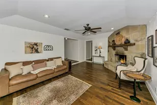 3920 Kelsey Ct, Grapevine, TX 76051 - Photo 34
