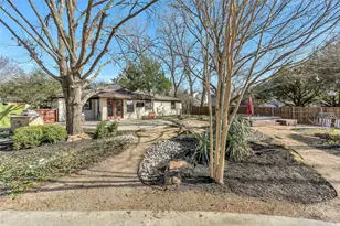 3920 Kelsey Ct, Grapevine, TX 76051 - Photo 12