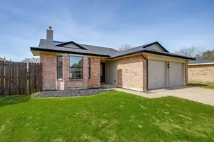 5408 Lilac Dr, Arlington, TX 76018 - Photo 2