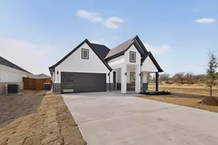 103 Boone St, Edgewood, TX 75117 - Photo 2