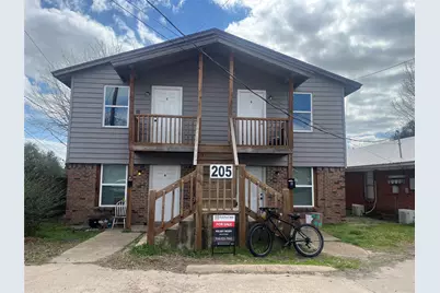 205 W South Street, Kaufman, TX 75142 - Photo 1