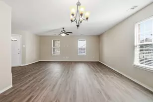 587 Lentisco Dr, Lancaster, TX 75146 - Photo 4