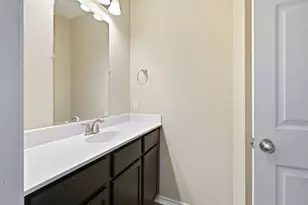 587 Lentisco Dr, Lancaster, TX 75146 - Photo 22