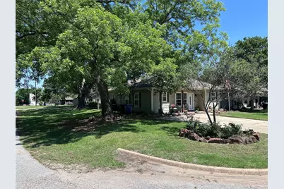 201 E Walker Street, Denison, TX 75021 - Photo 2
