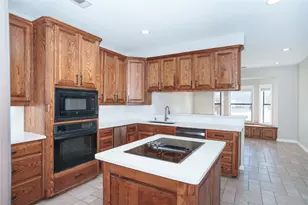 250 Timberleaf Dr, Lewisville, TX 75077 - Photo 6