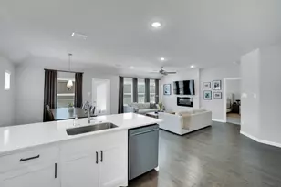 128 Arrow Wood Rd, Waxahachie, TX 75165 - Photo 8