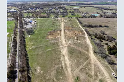 354 Roundtree Circle, Wolfe City, TX 75496 - Photo 10