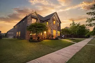 9829 Sharps Dr, Frisco, TX 75035 - Photo 2