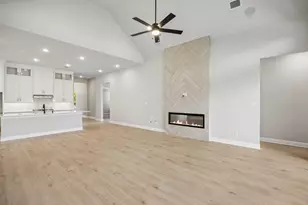 801 Lost Woods Way, McKinney, TX 75071 - Photo 18