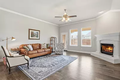 608 Washington Avenue, Waxahachie, TX 75165 - Photo 4