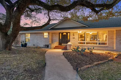 2717 Wooded Acres Drive, Waco, TX 76710 - Photo 2