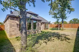 928 Arkan Ln, Fort Worth, TX 76120 - Photo 40