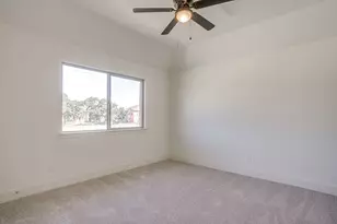 928 Arkan Ln, Fort Worth, TX 76120 - Photo 36